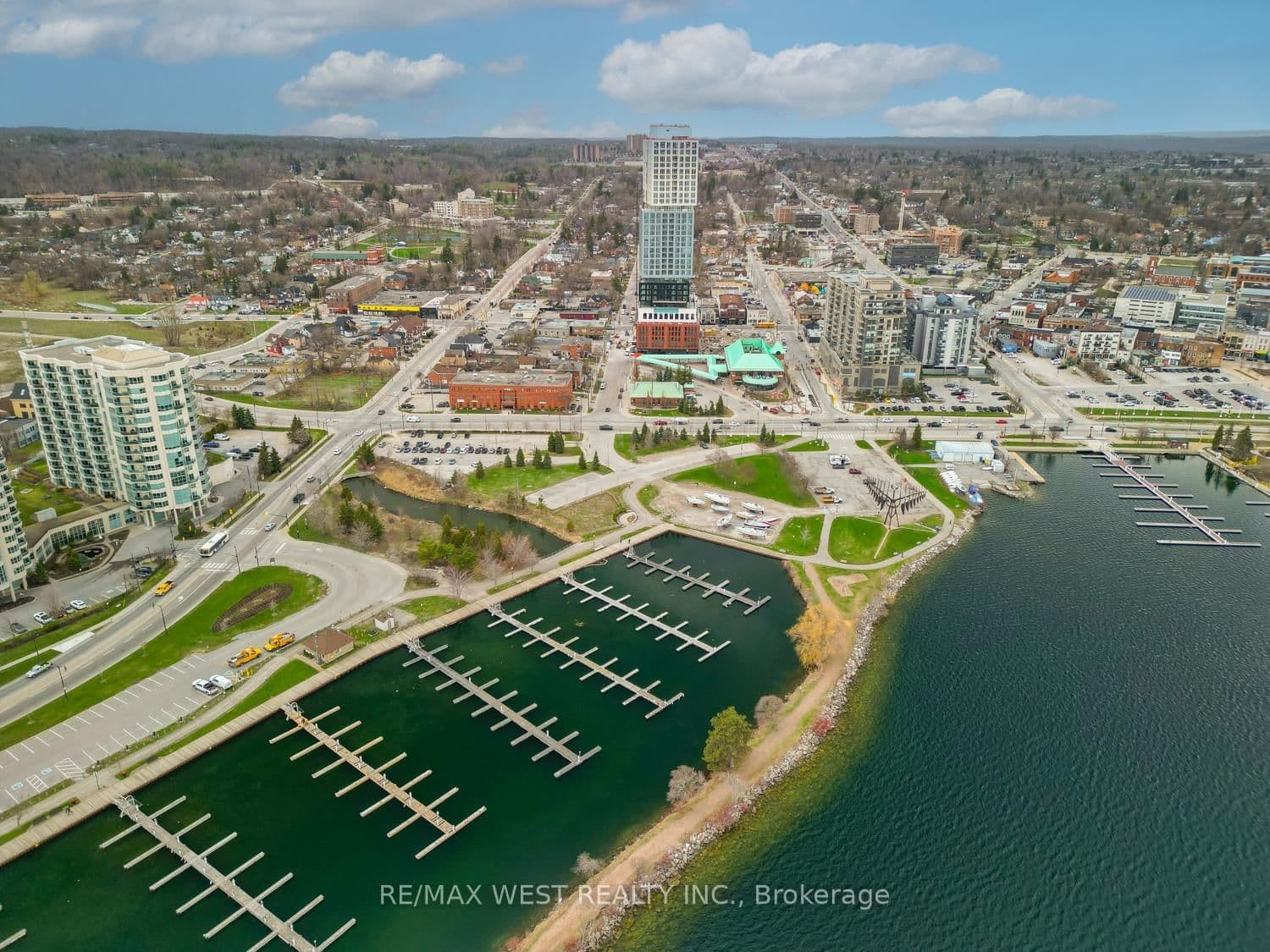 #1210 - 39 Mary Street