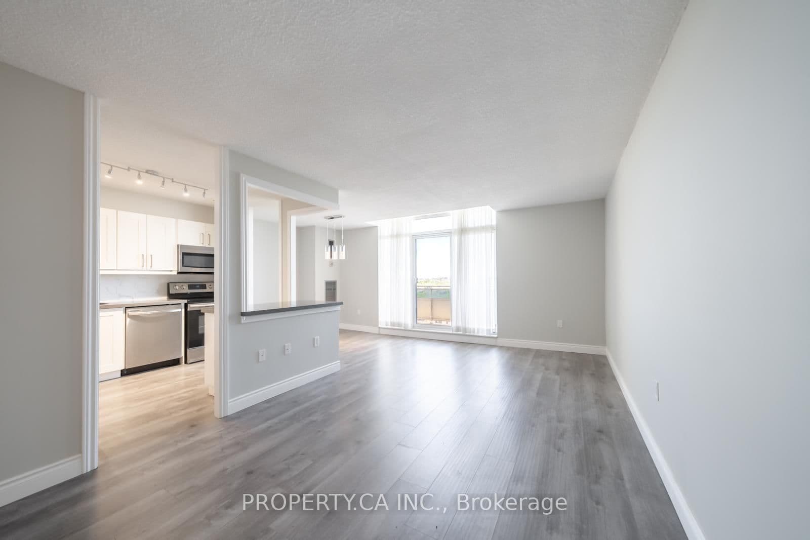 #1204 - 355 Rathburn Road E