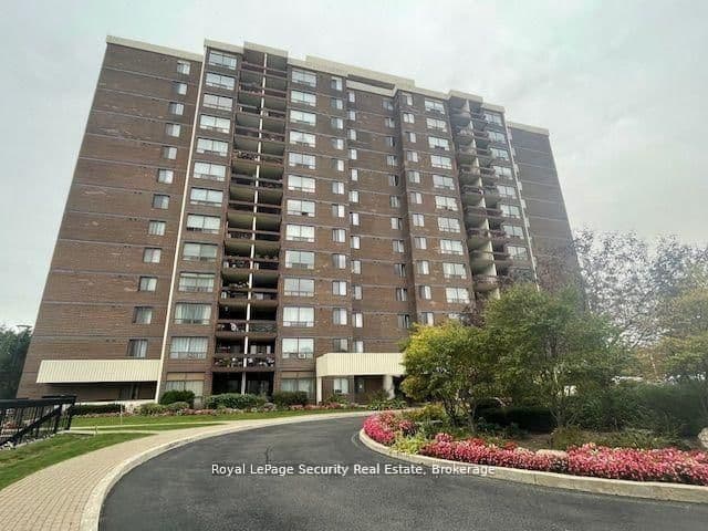 #805 - 2556 Argyle Road