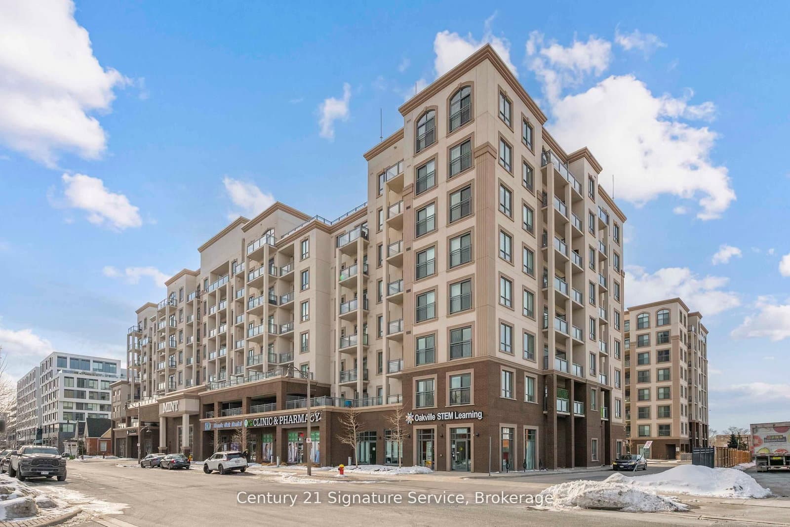 2486 Old Bronte Road, Unit 405