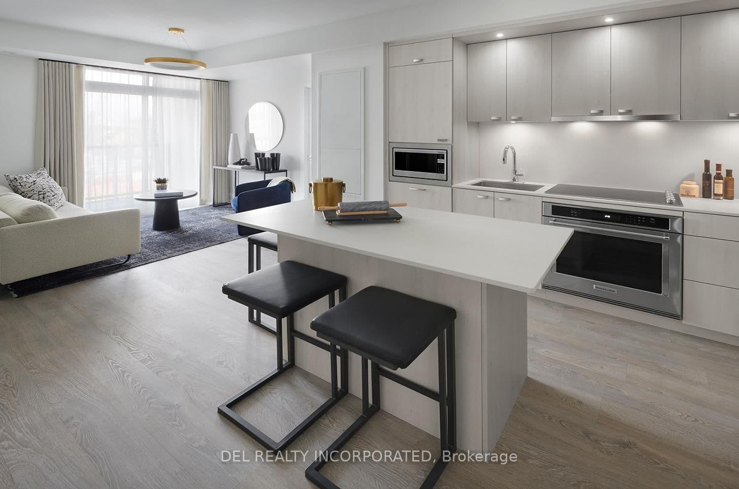#327 - 858 Dupont Street