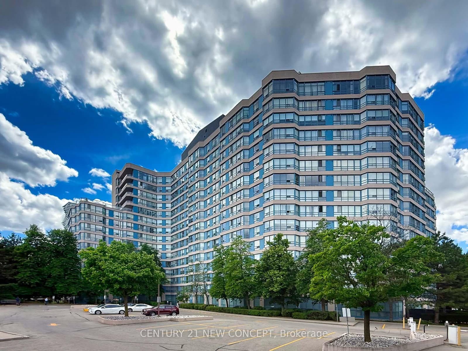 #604 - 250 Webb Drive