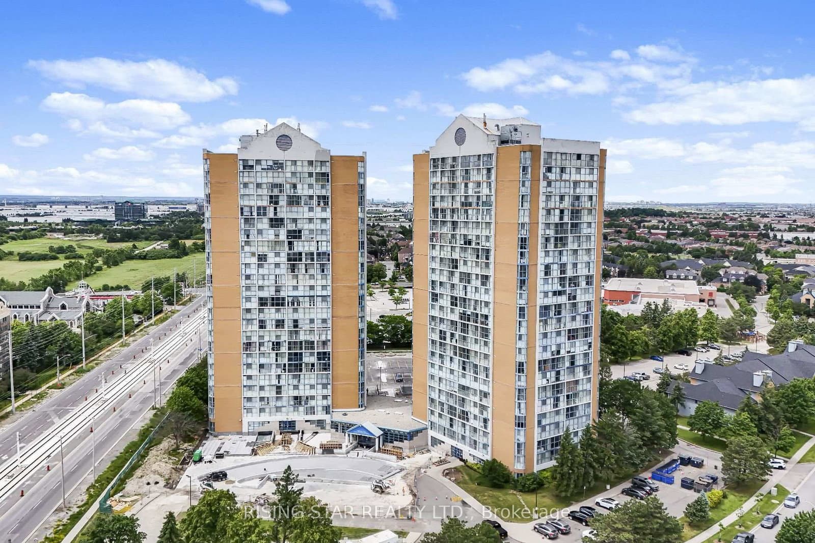 #311 - 35 Trailwood Drive