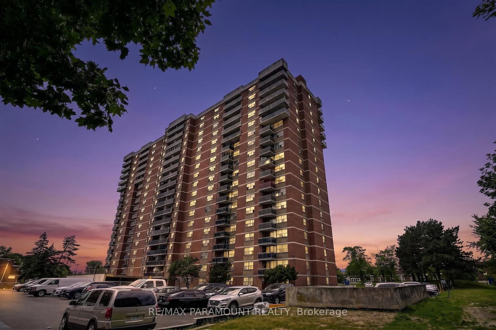 #1011 - 2645 Kipling Avenue