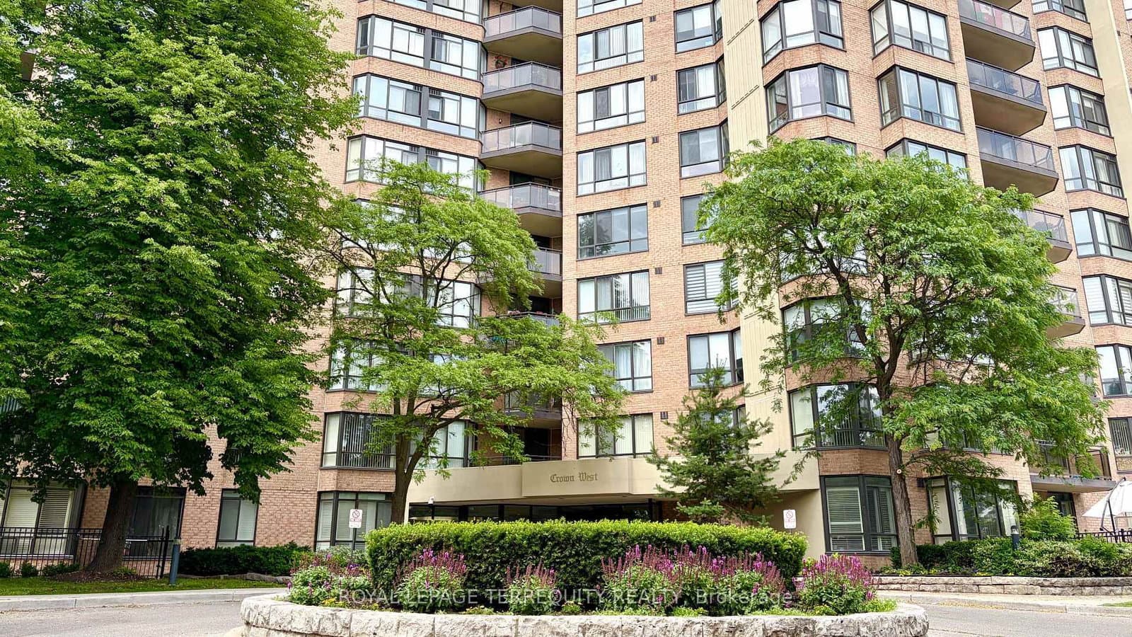 #211 - 20 Cherrytree Drive