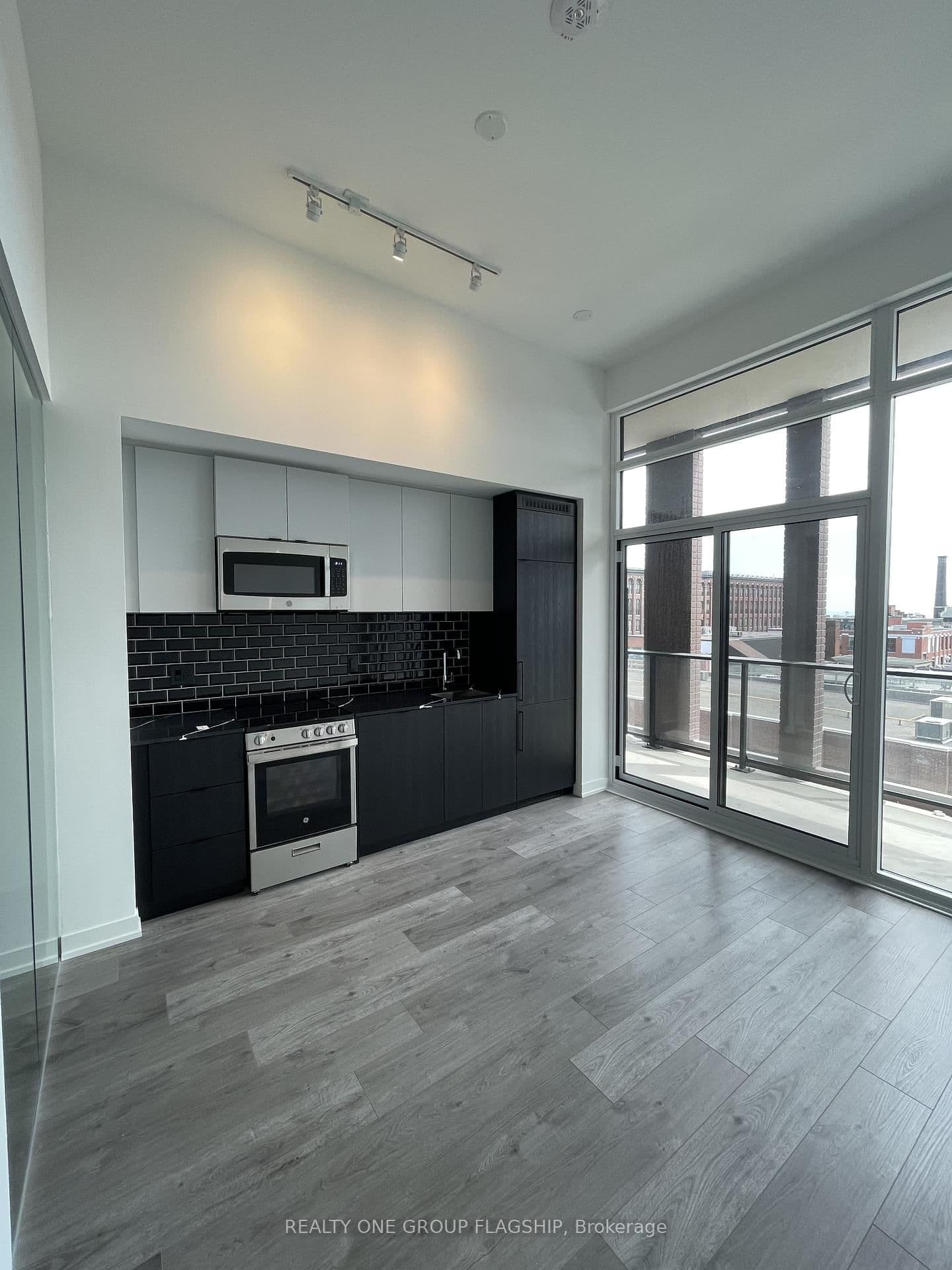 285 Dufferin Street, Unit 423