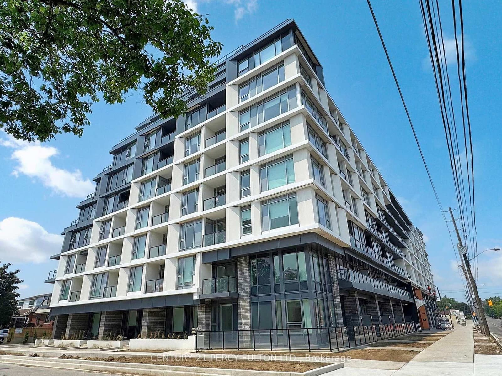 556 Marlee Avenue, Unit 105
