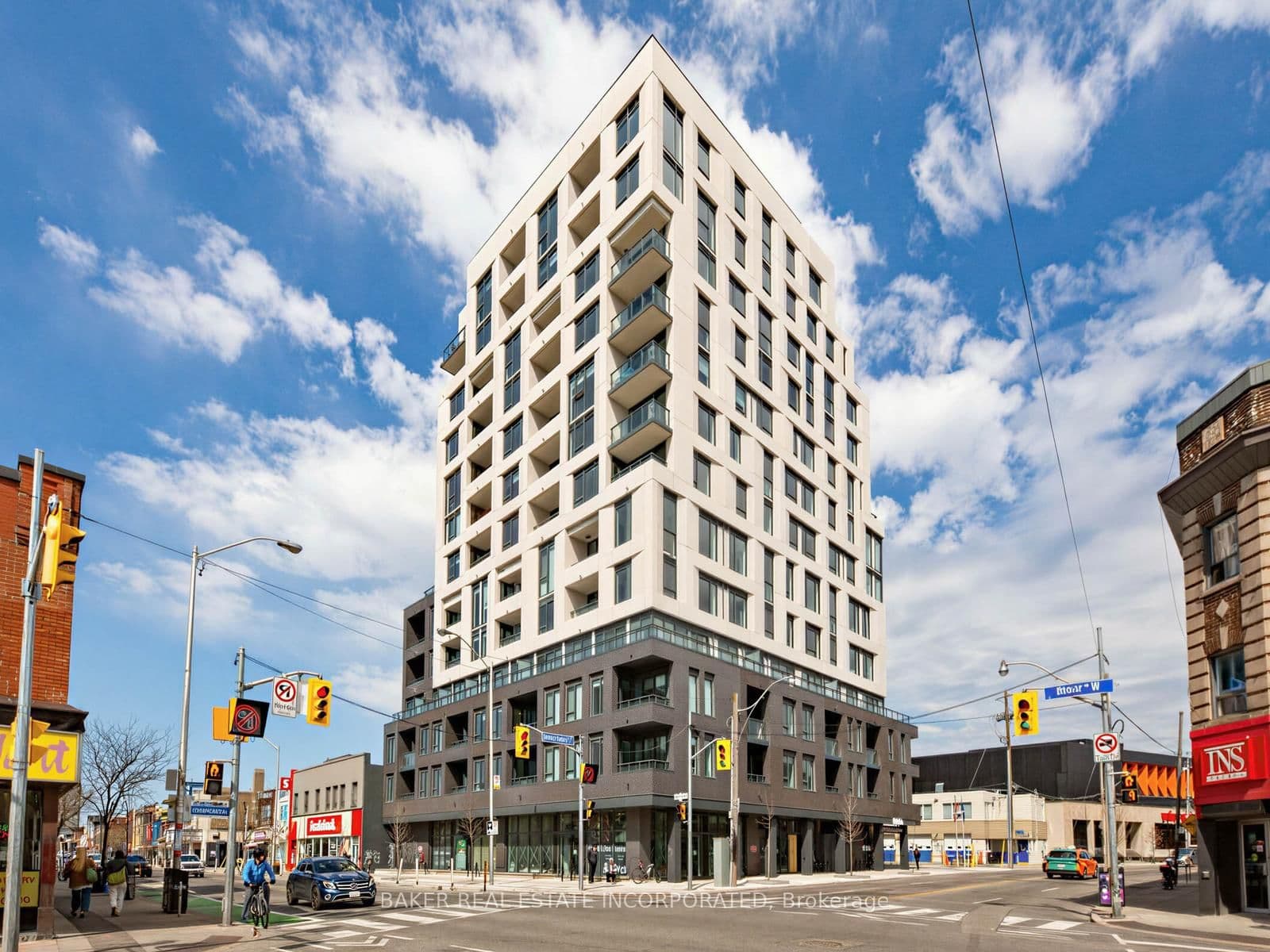 #1102 - 758 Dovercourt Road