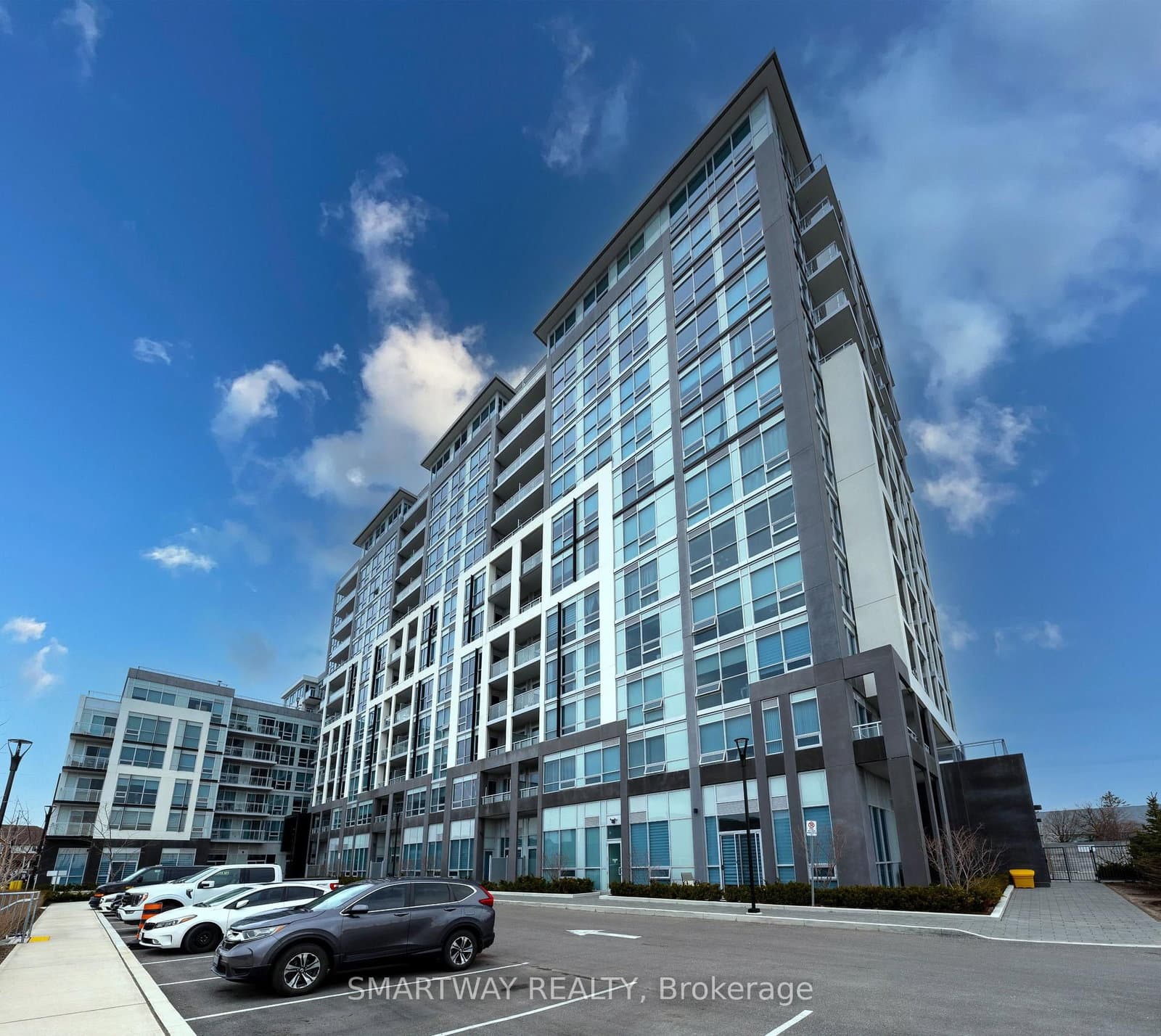 1050 Main Street E, Unit 321