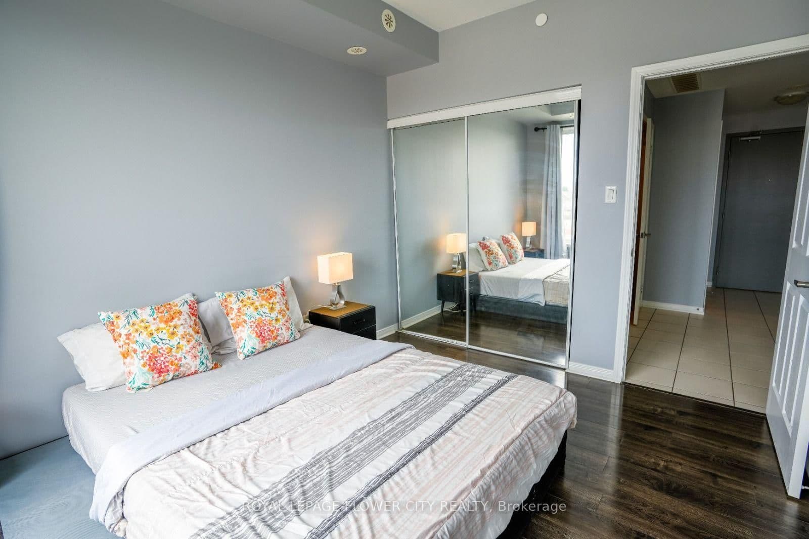 54 Sky Harbour Drive, Unit 306