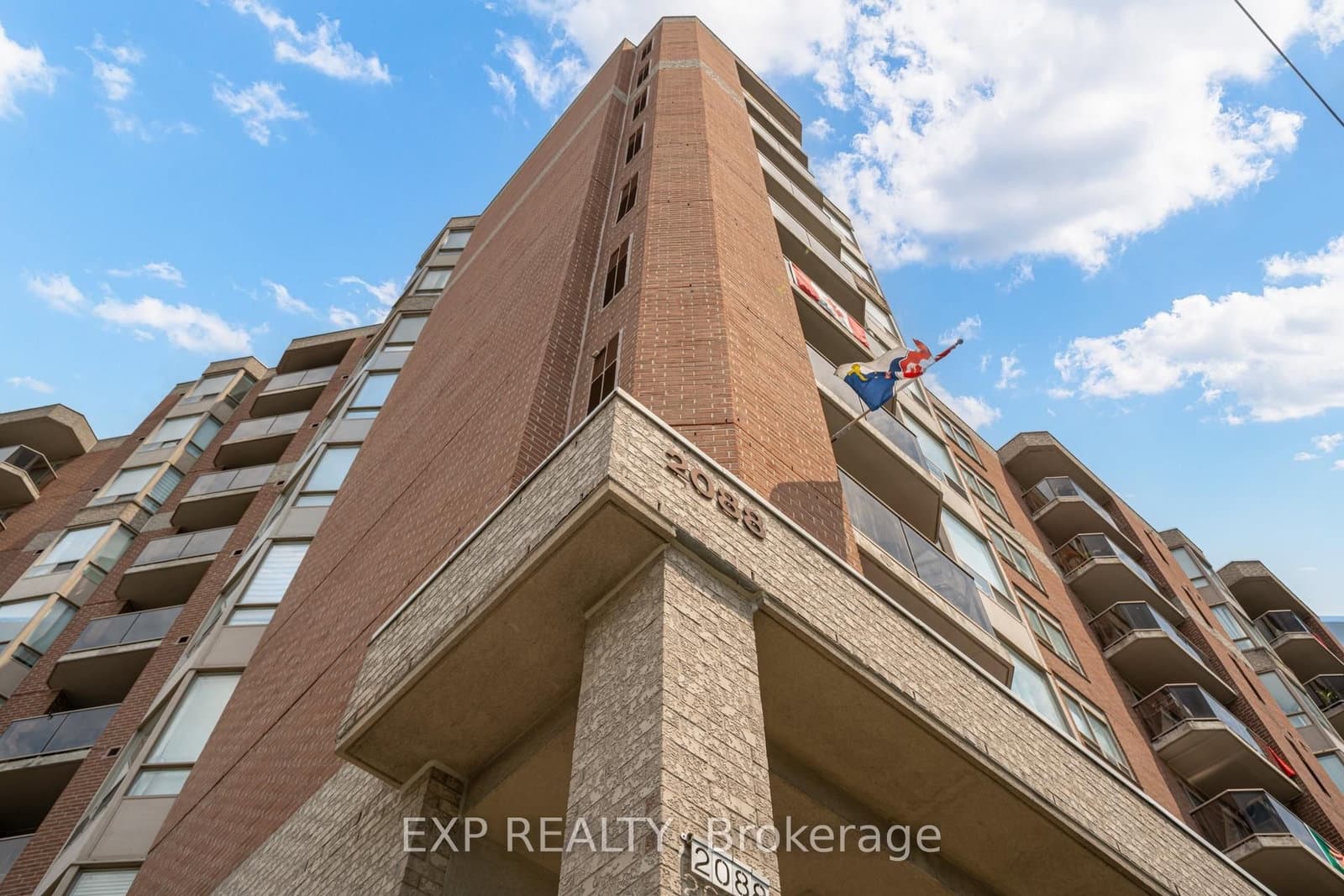 #707 - 2088 Lawrence Avenue W