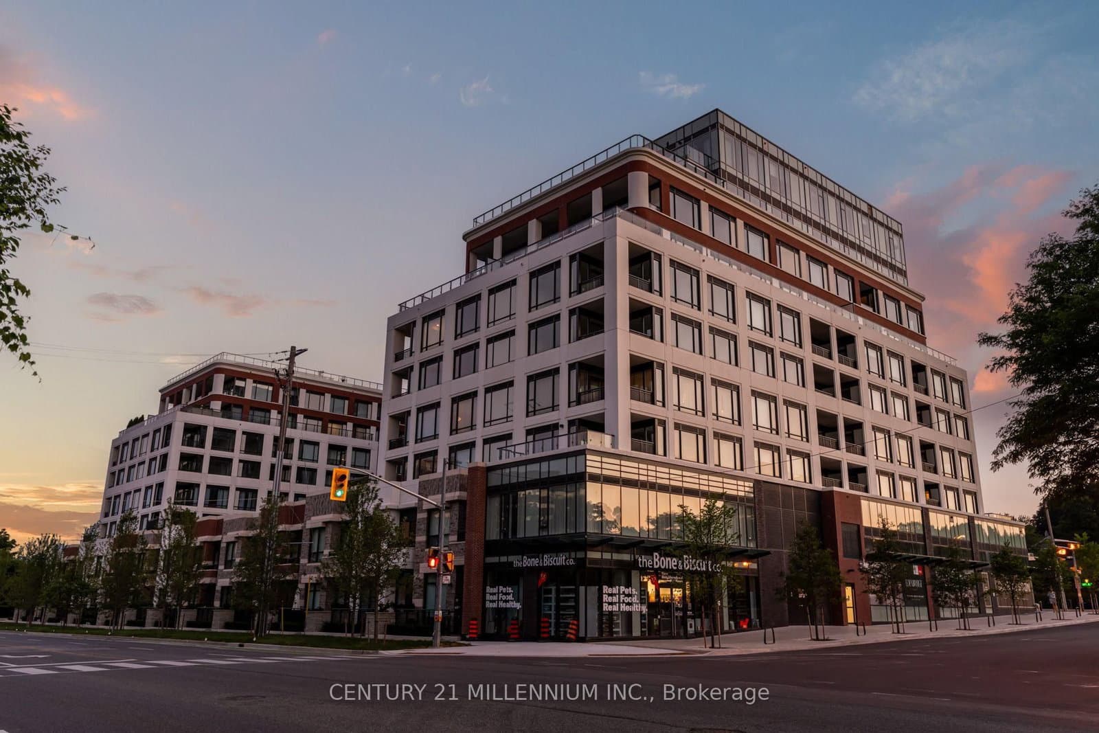 #305 - 259 The Kingsway