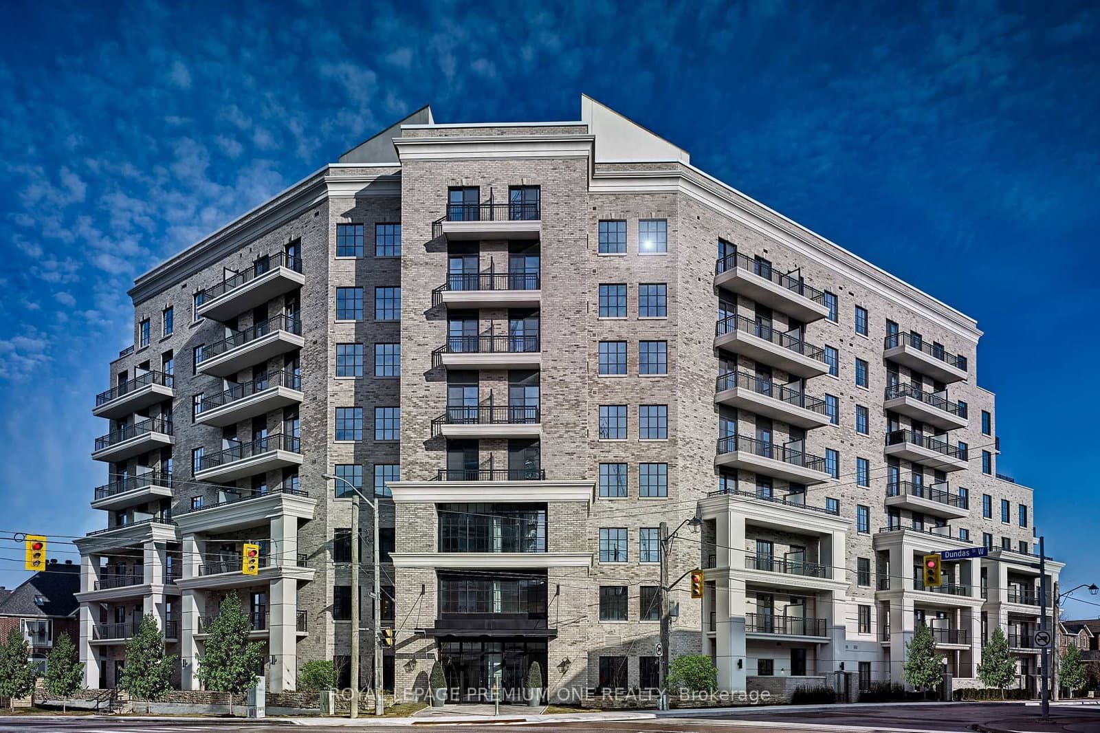 #309 - 571 Prince Edward Drive N