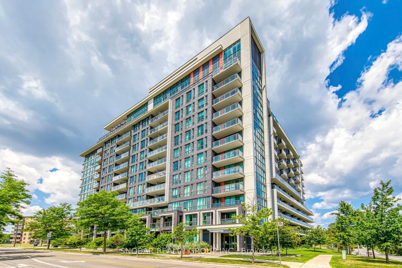 #618 - 80 Esther Lorrie Drive