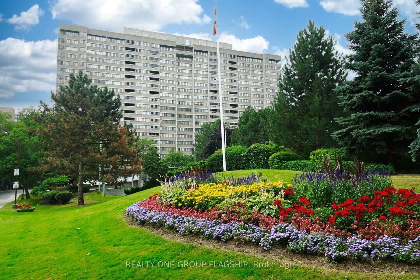 #1209 - 50 Elm Drive E