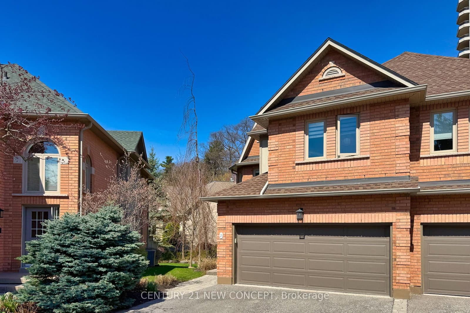 1905 Broad Hollow Gate, Unit 25