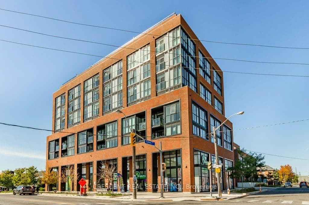 2300 St Clair Avenue W, Unit 527