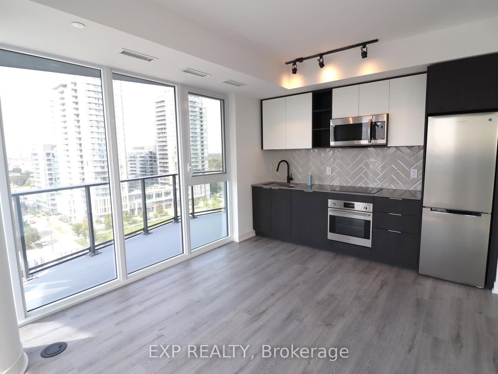 36 Zorra Street, Unit 1203