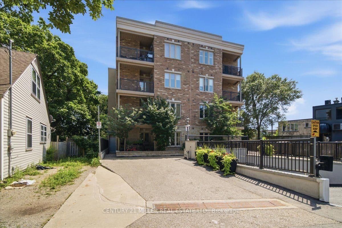 70 Stewart Street, Unit 102