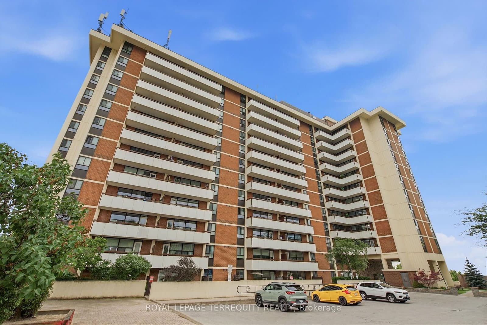 #808 - 541 Blackthorn Avenue