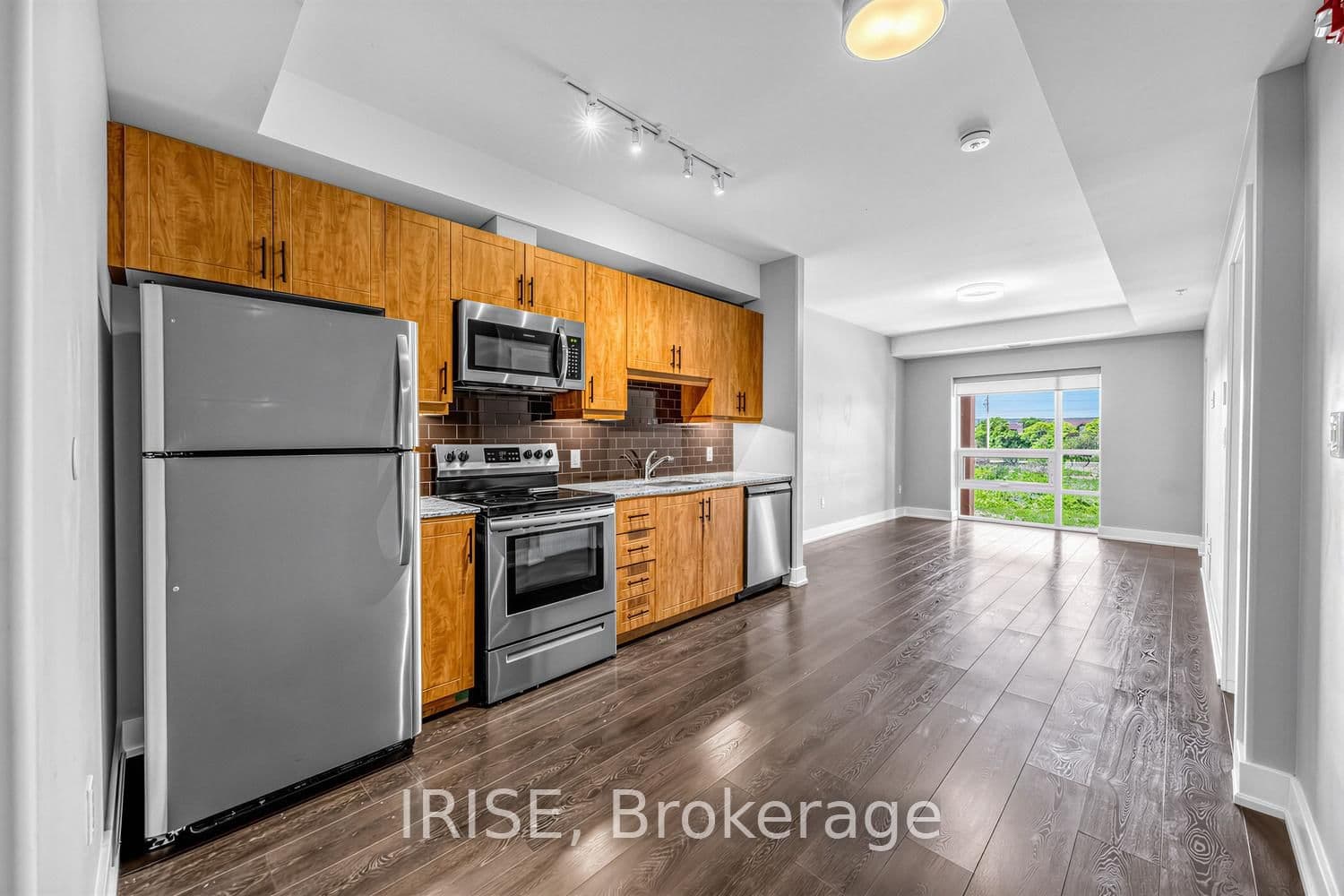 #319 - 4040 Upper Middle Road