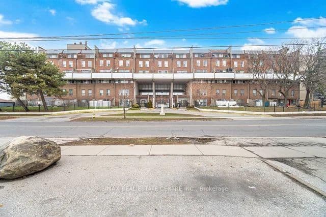 #255 - 10 Eddystone Avenue