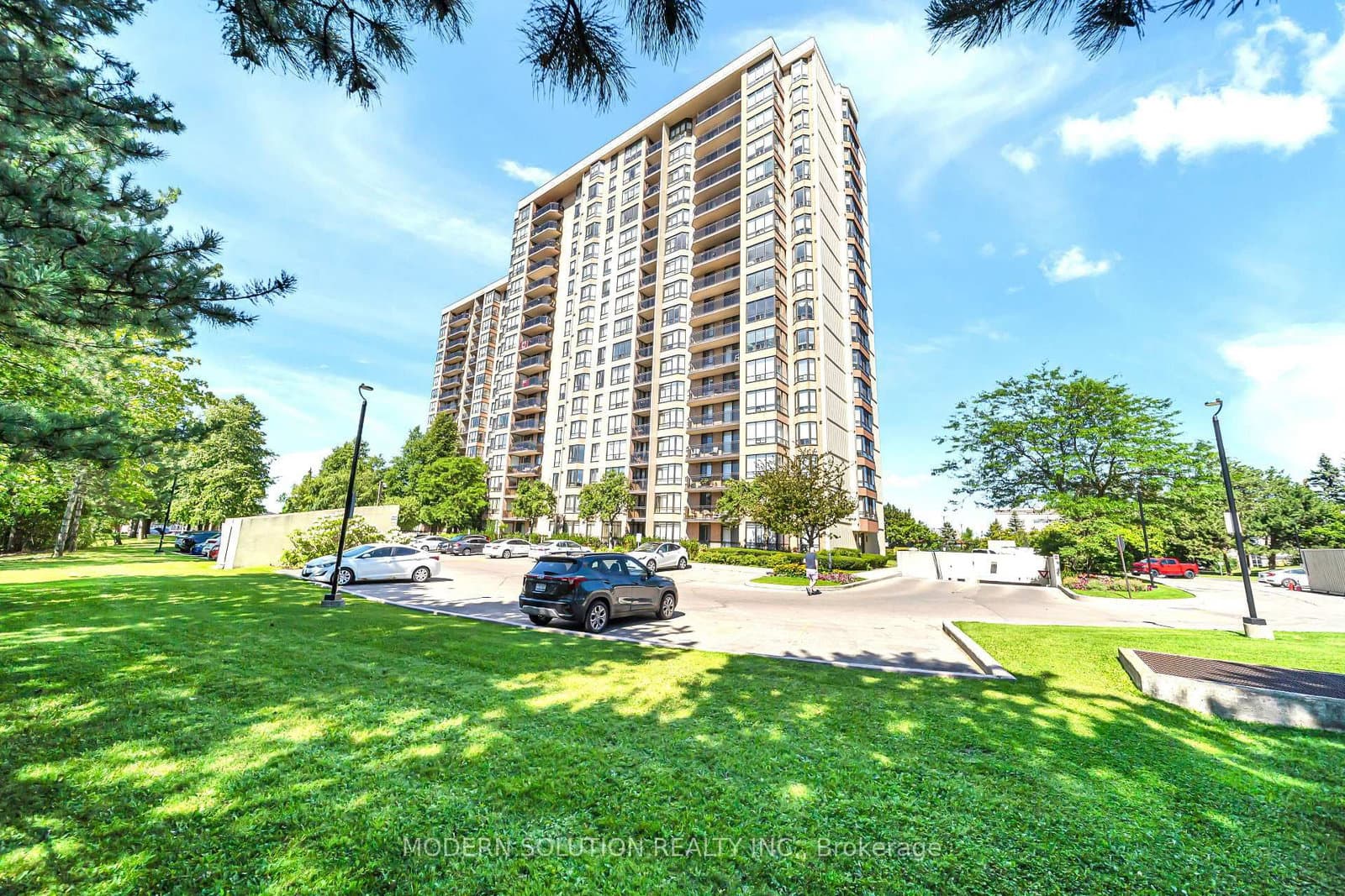#501 - 20 Cherrytree Drive