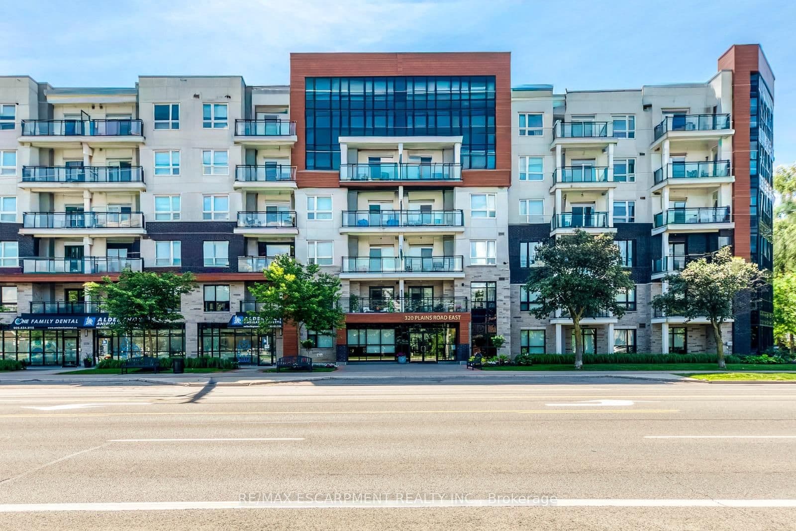 #303 - 320 Plains Road E