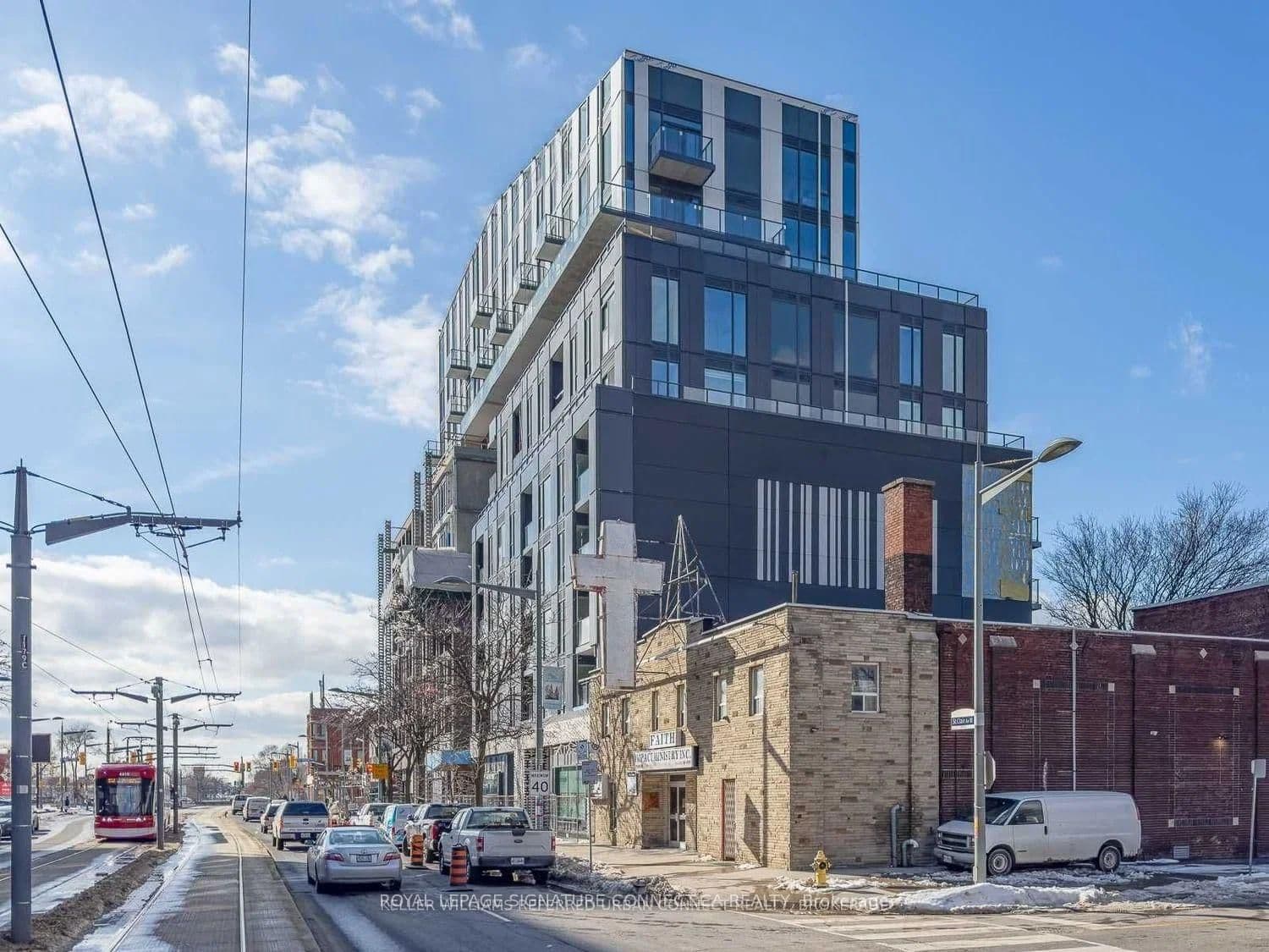 1808 St Clair Avenue W, Unit 608