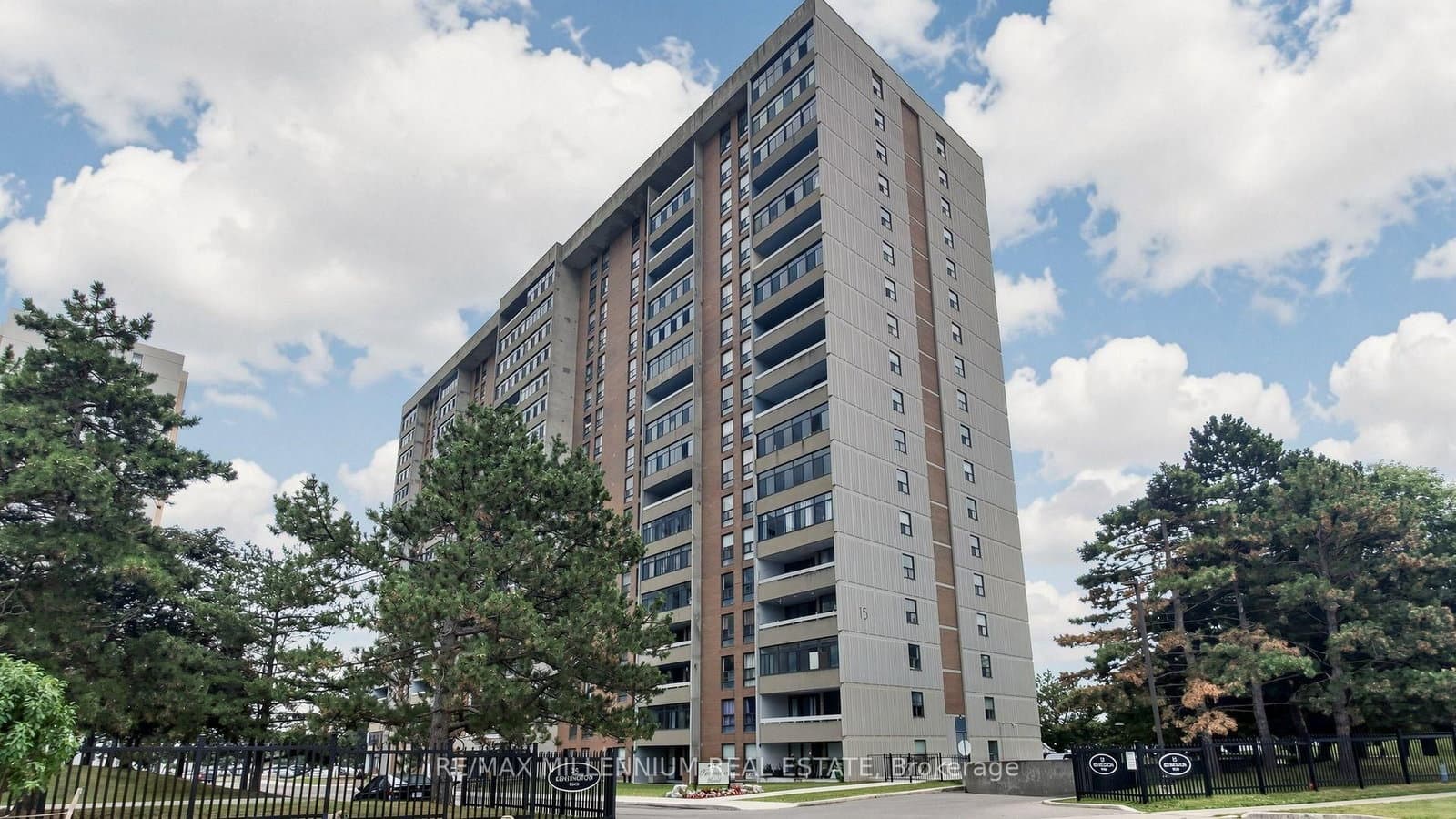 #1512 - 15 Kensington Road
