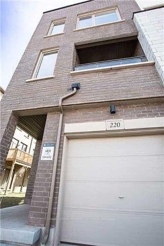 220 Huguenot Road
