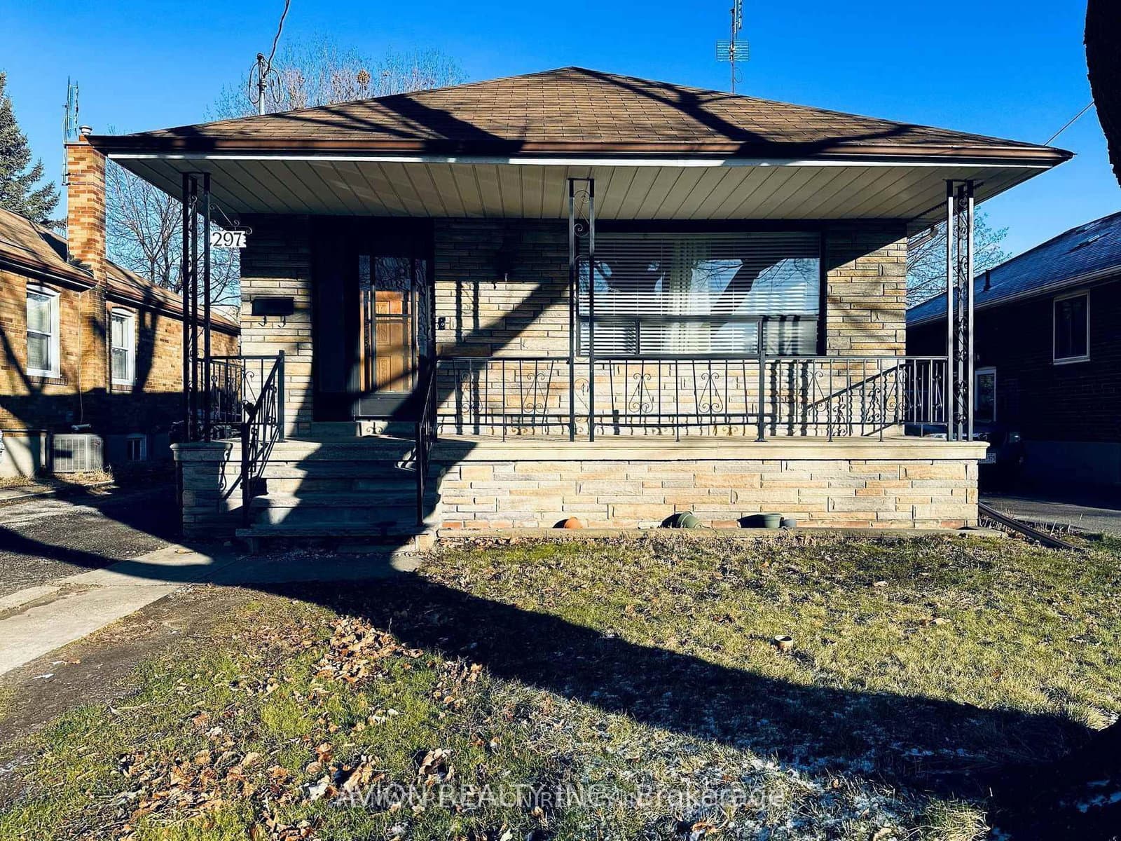 297 Thirtieth Street, Unit Bsmt