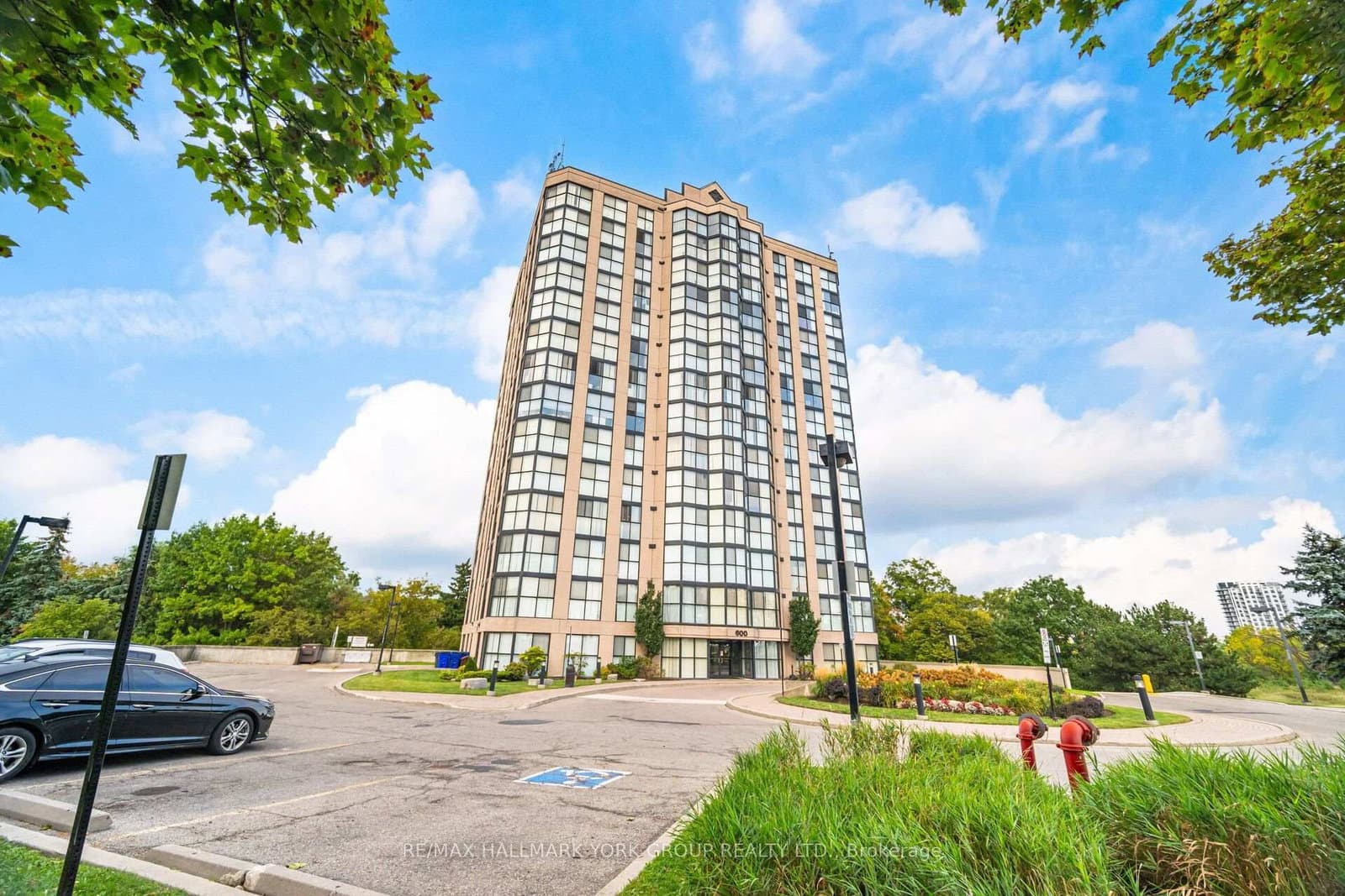#1406 - 600 Rexdale Boulevard