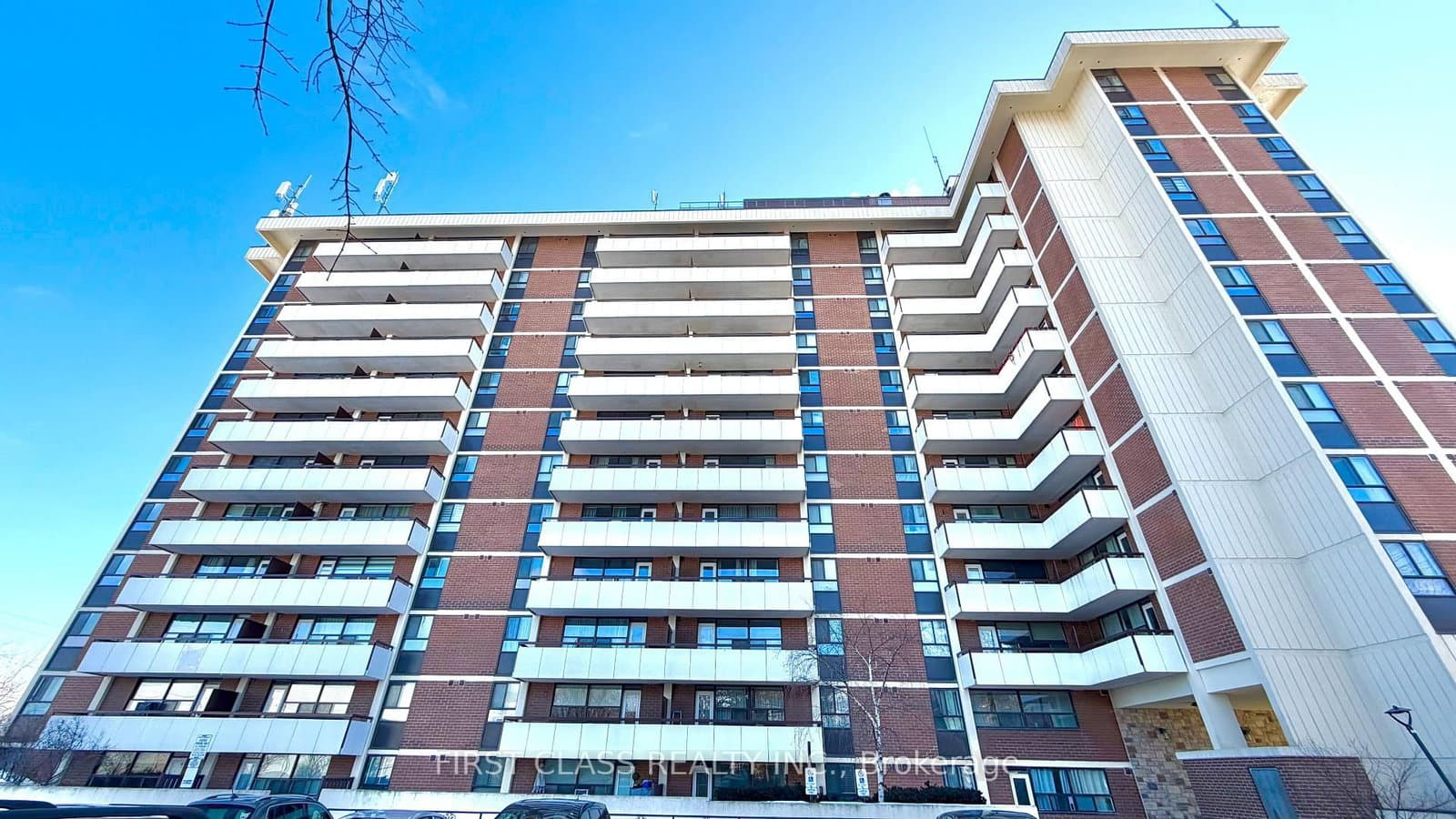 541 Blackthorn Avenue, Unit 1415