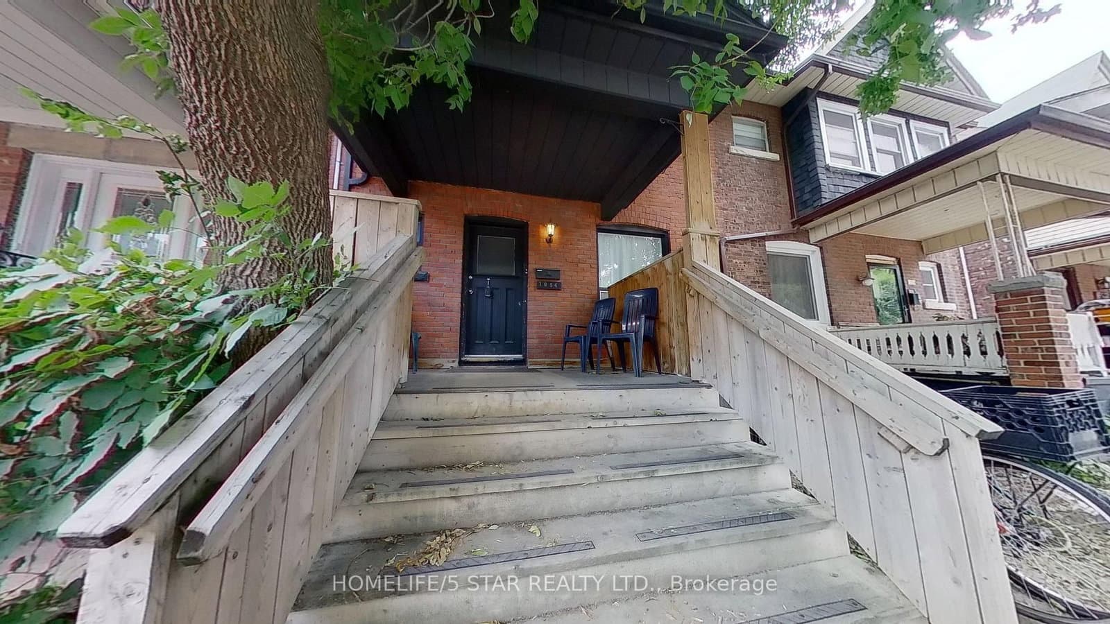 1054 Dovercourt Road, Unit Apt 1