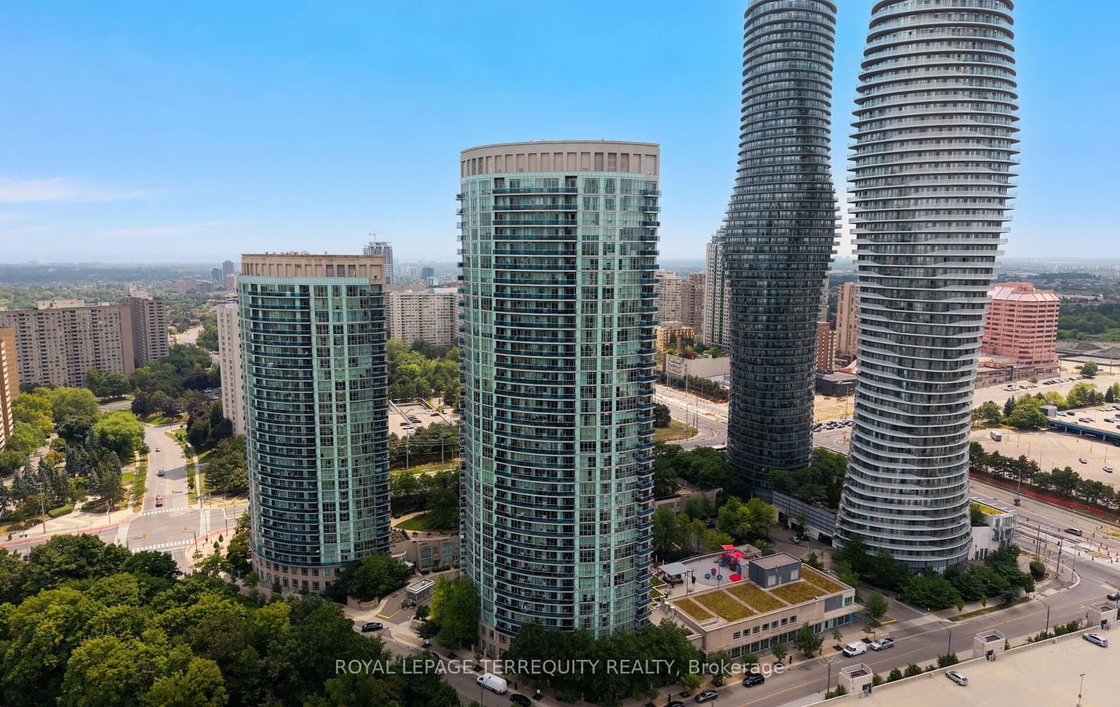 #406 - 80 Absolute Avenue