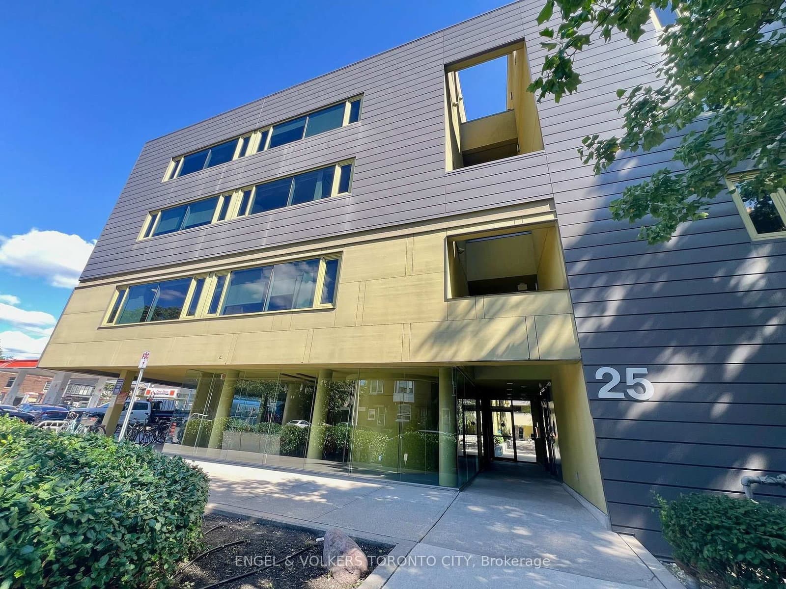 #202 - 25 Ritchie Avenue