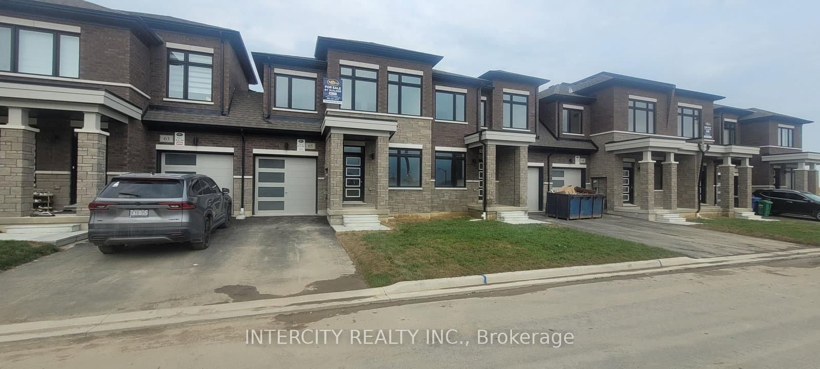 65 Tapscott Crescent