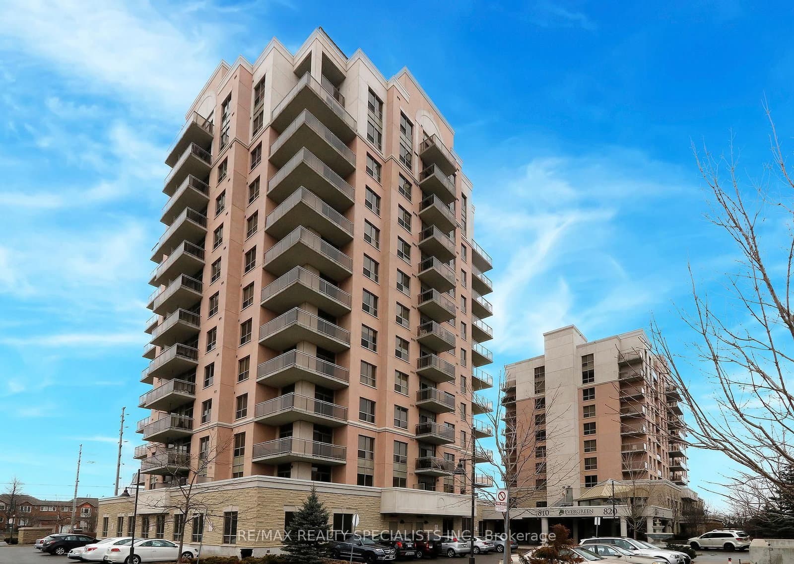 #809 - 810 Scollard Court