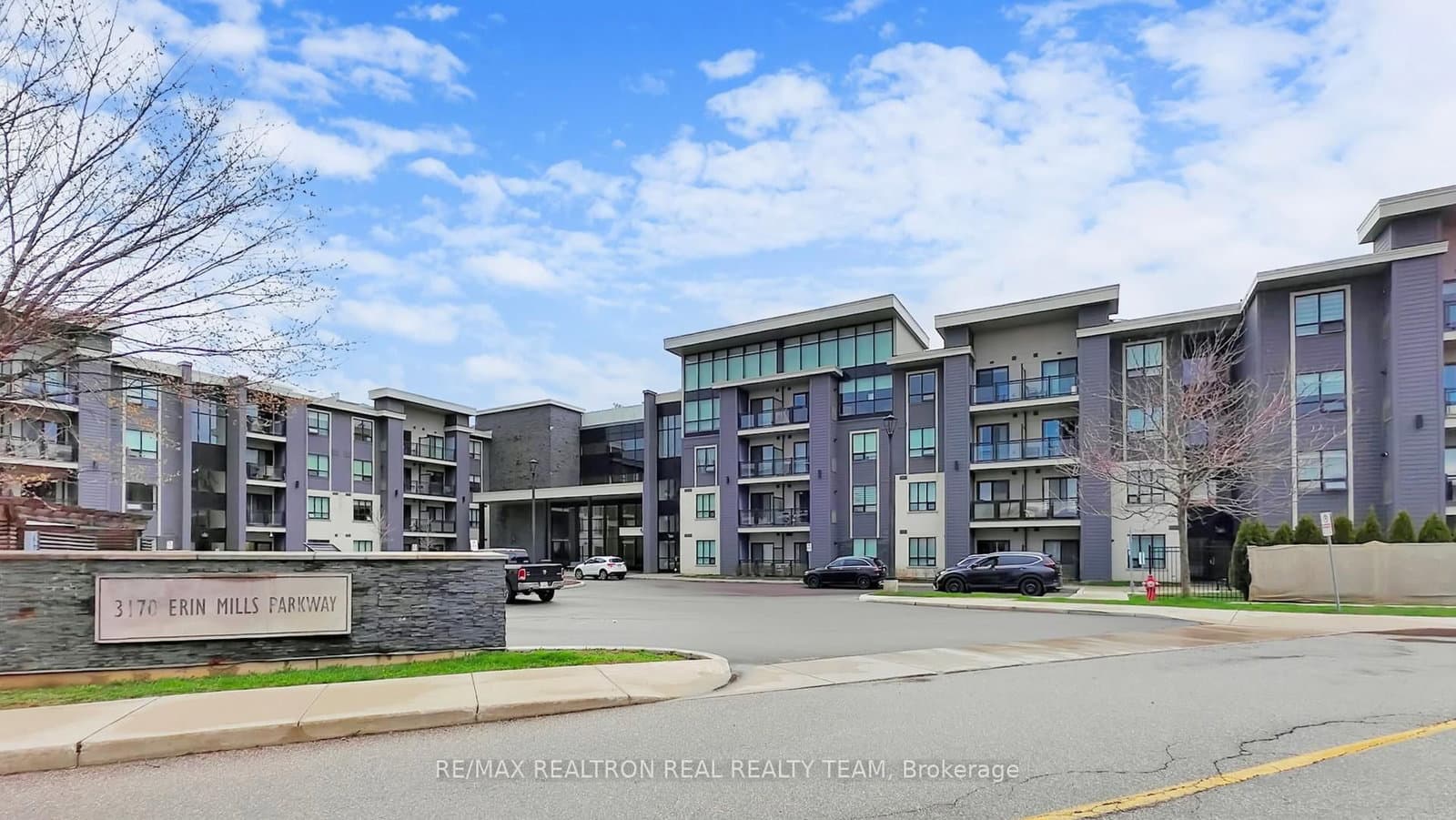 #332 - 3170 Erin Mills Parkway