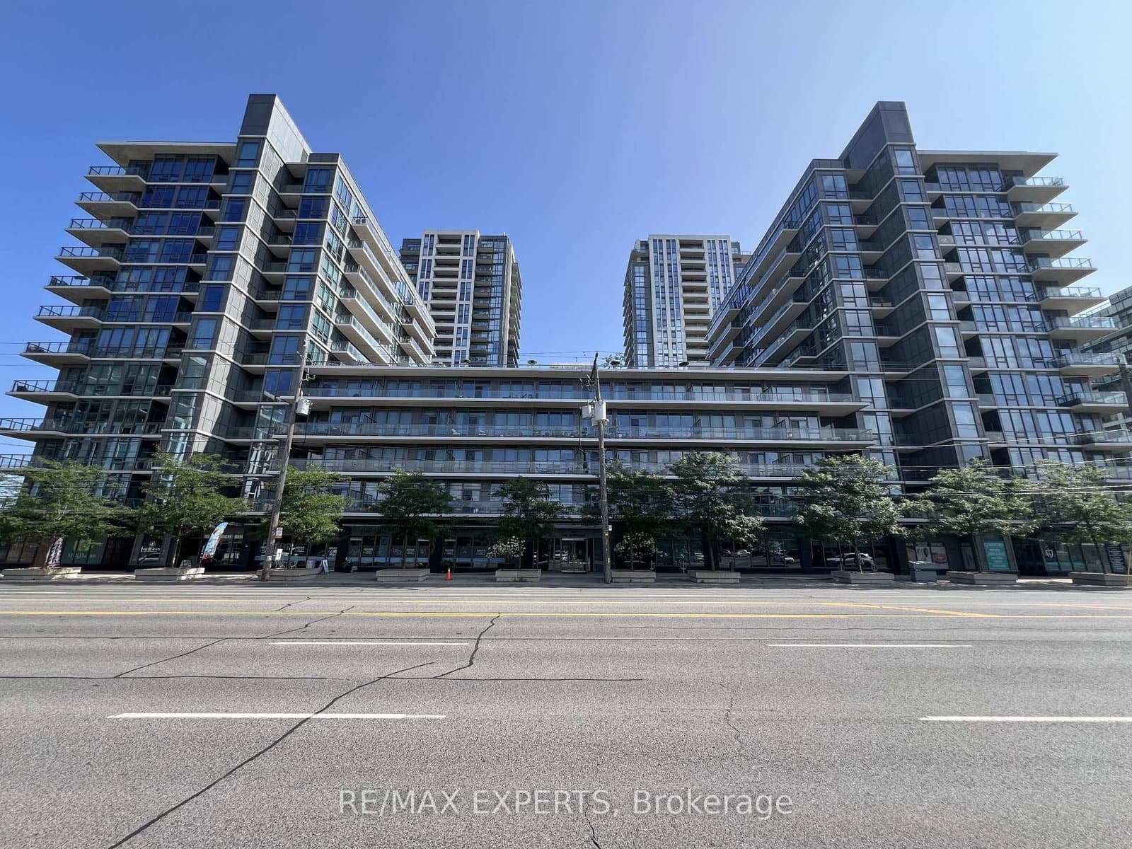 1185 The Queensway, Unit 215
