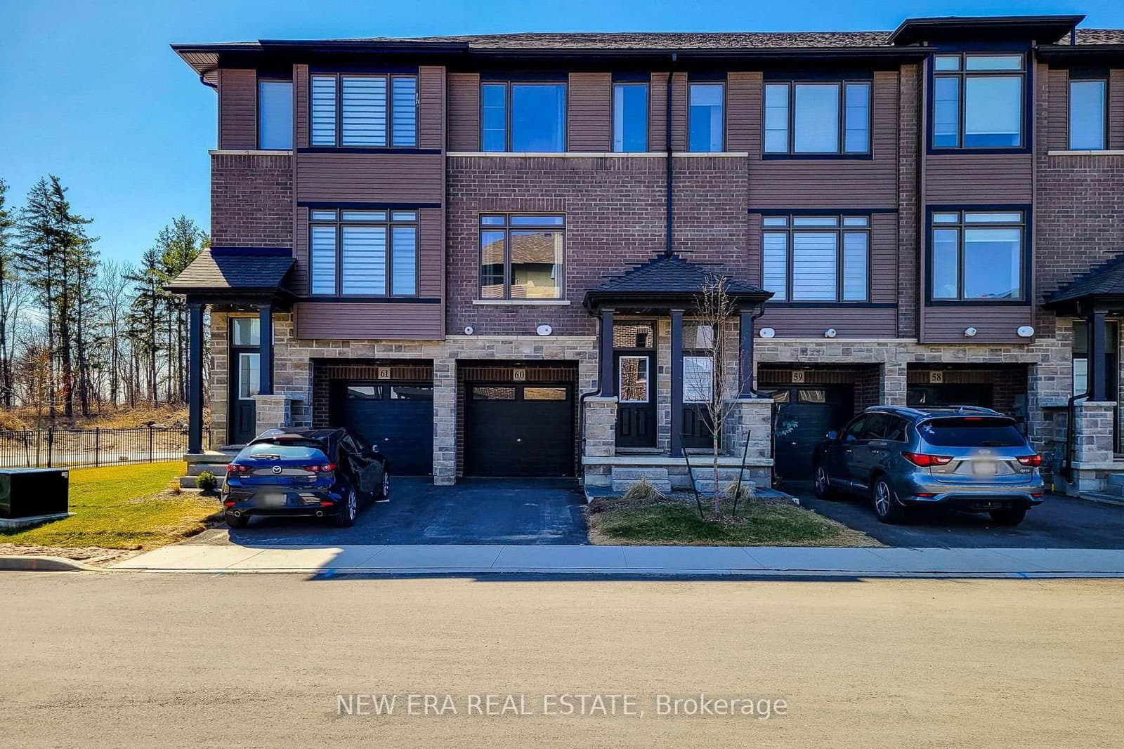 120 Court Drive, Unit 60