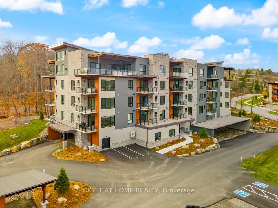 18 Campus Trail, Unit 107
