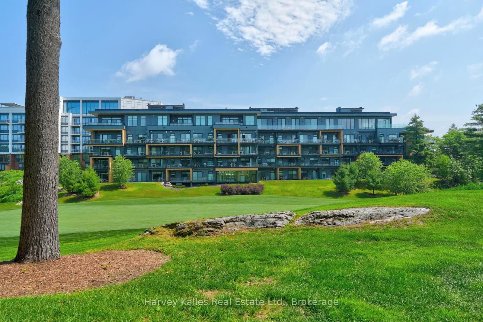#401 - 120 Carrick Trail