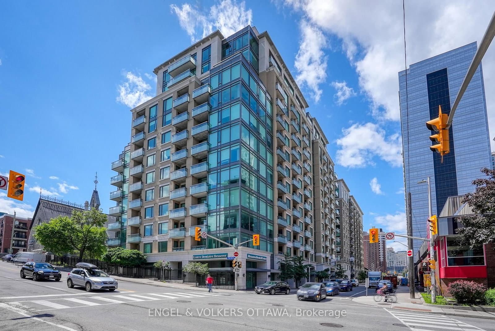 #811 - 238 Besserer Street