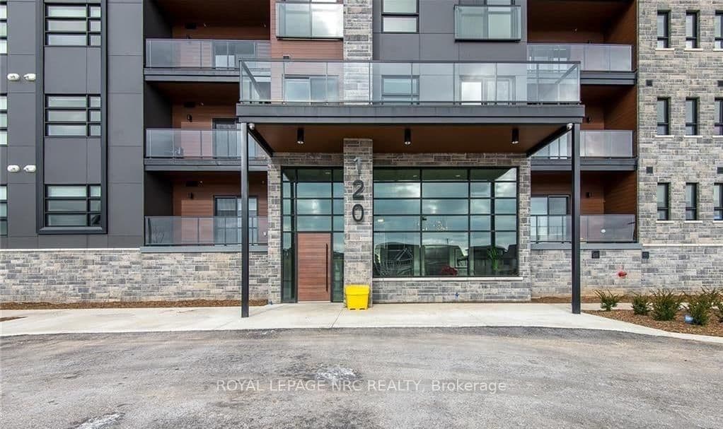 120 Summersides Boulevard, Unit 300