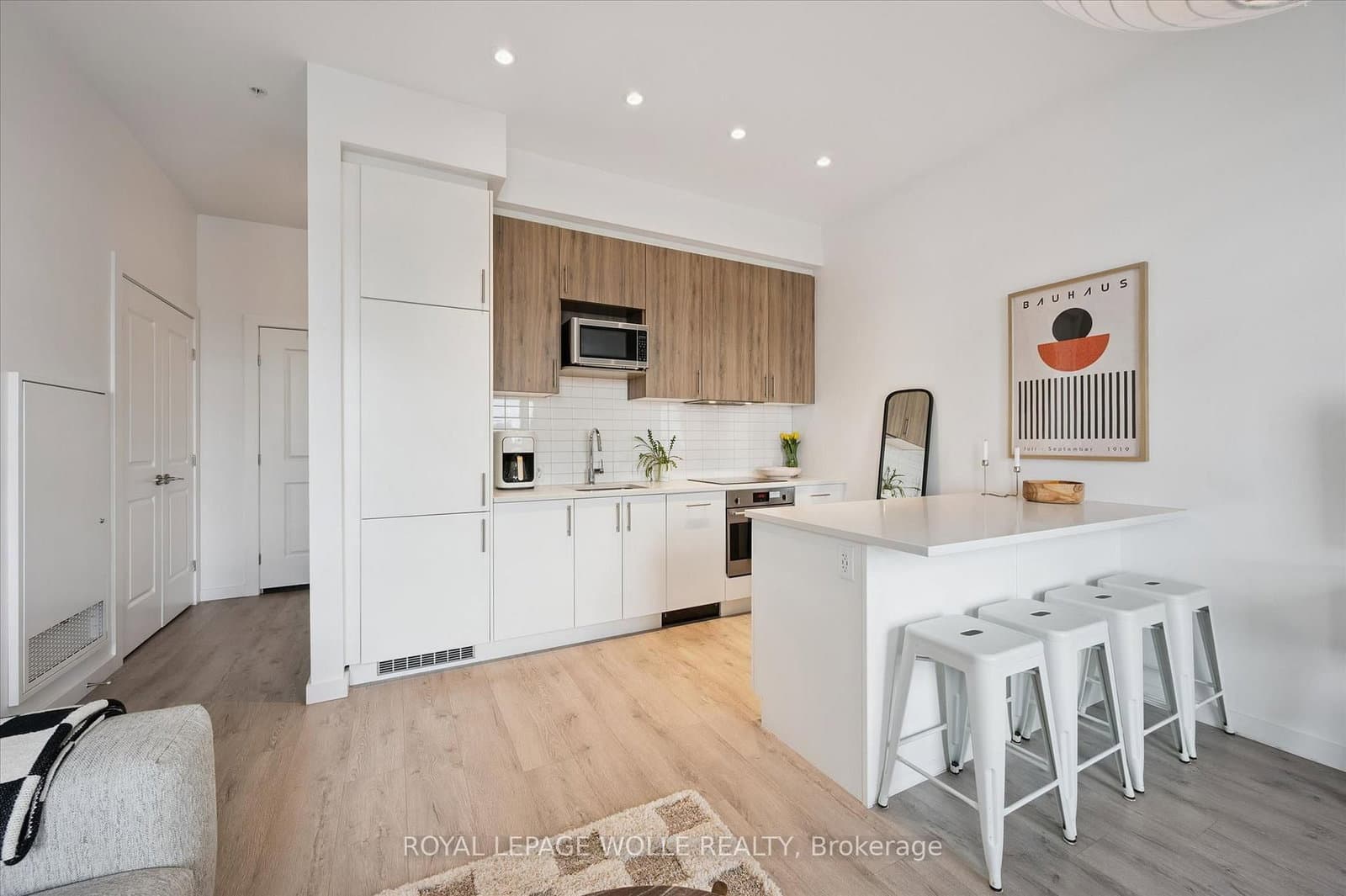 #1511 - 181 King Street S