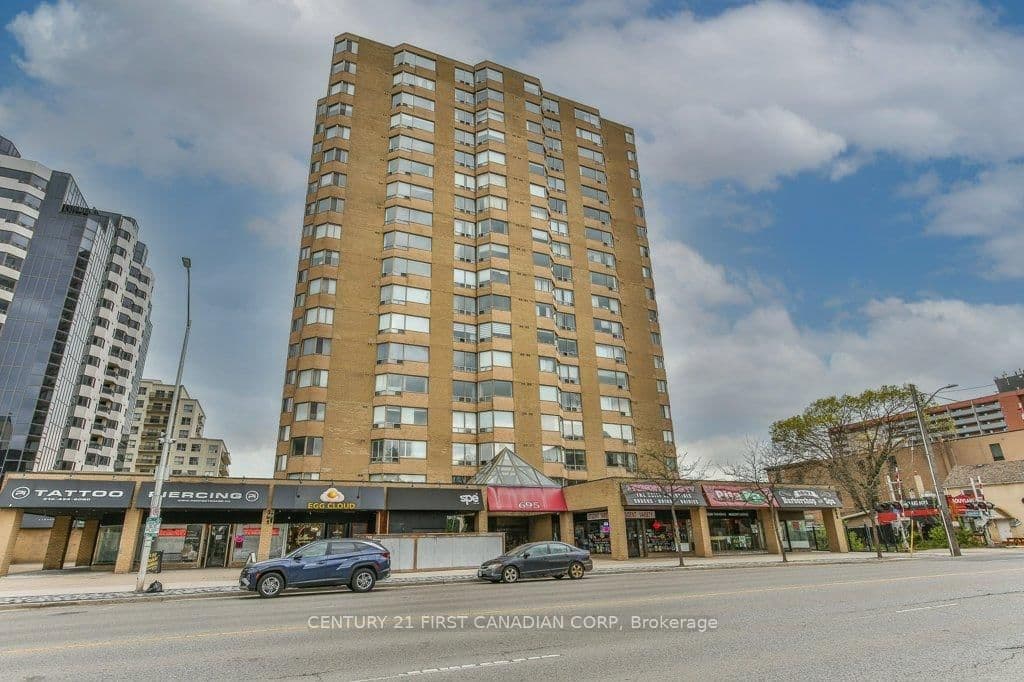 #1406 - 695 Richmond Street