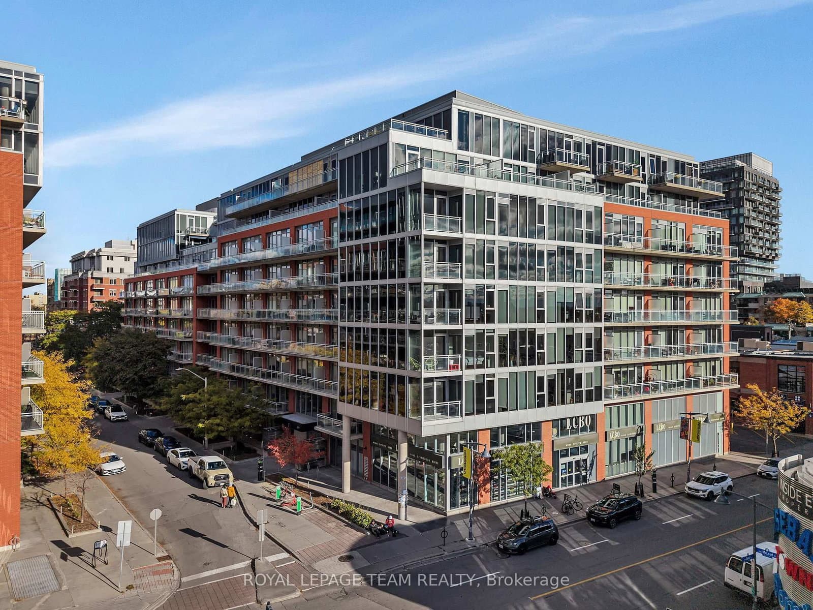 #905 - 360 Mcleod Street