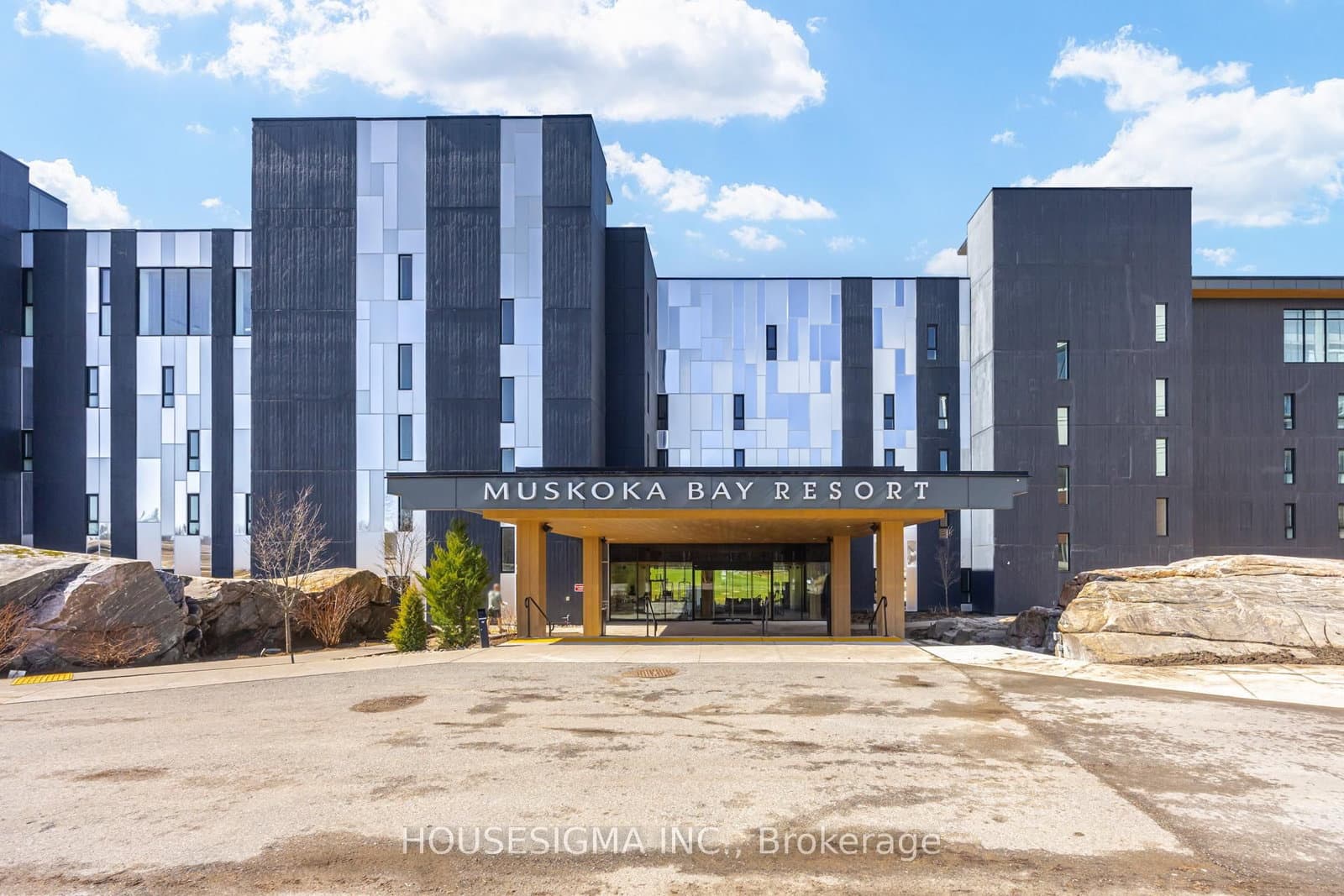 #313 - 120 Carrick Trail